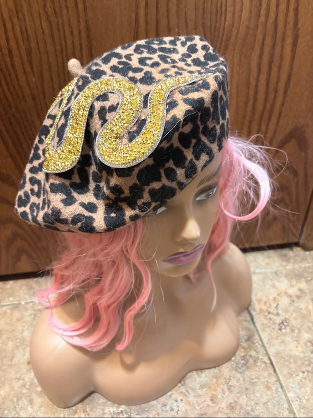 No Boundaries Leopard Print Beret with Gold Snake Patch - Pink/Tan/Black